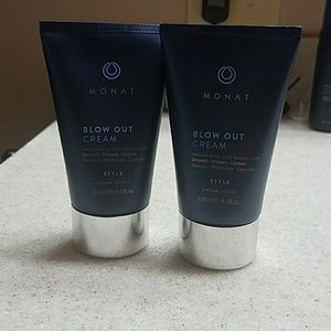 Monat blow out cream brand new